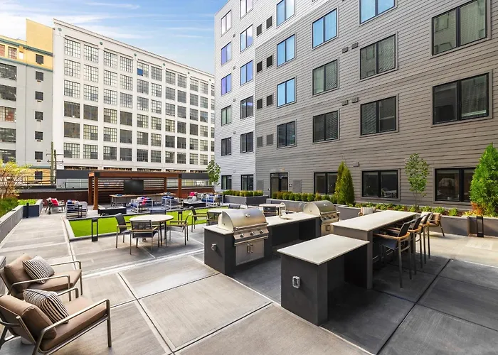Luxury Apartments By Hyatus Center City