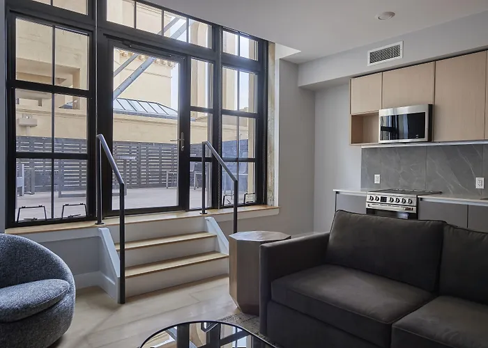 Riversuites At The Battery
